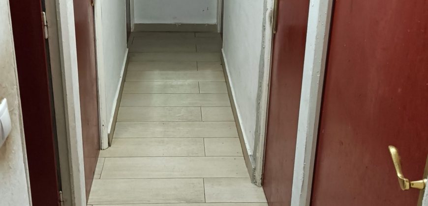 Piso de 6 habitaciones reformado en Caserío de Montijo – Granada