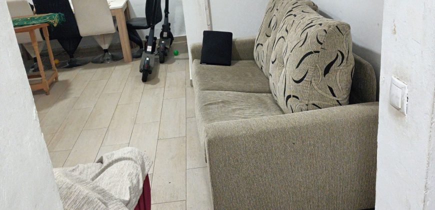 Piso de 6 habitaciones reformado en Caserío de Montijo – Granada